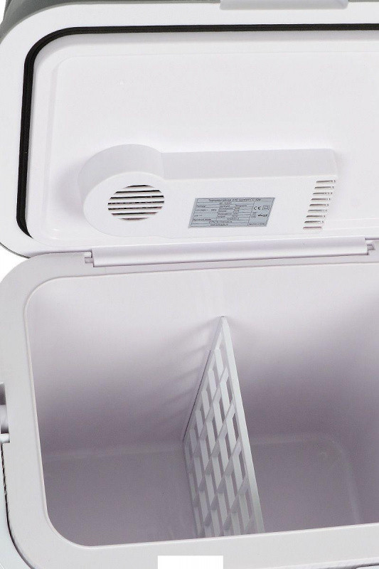 Автомобильный холодильник (термоконтейнер) AVS CC-32B (32 литра) - фото 3 - id-p177616377