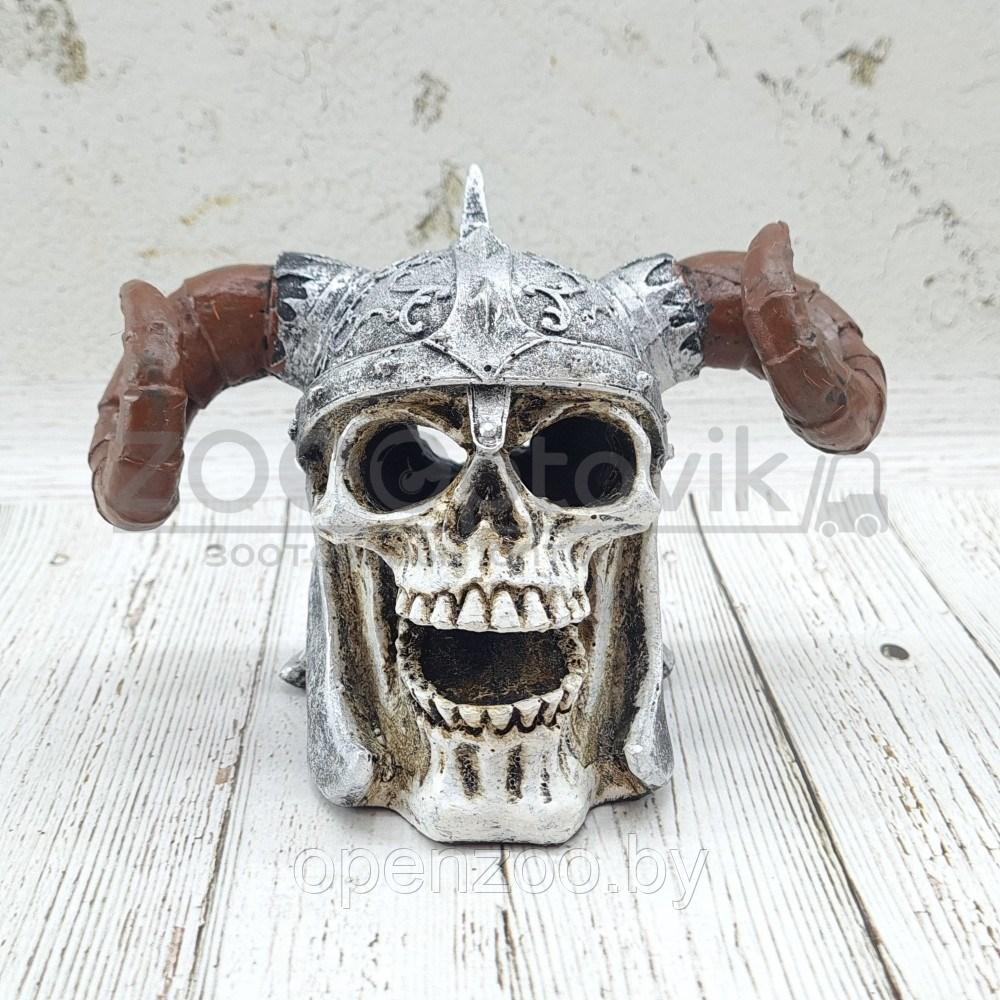Декорация Череп в шлеме для аквариума Silver Berg 16х11х11,5 cм, фото 1