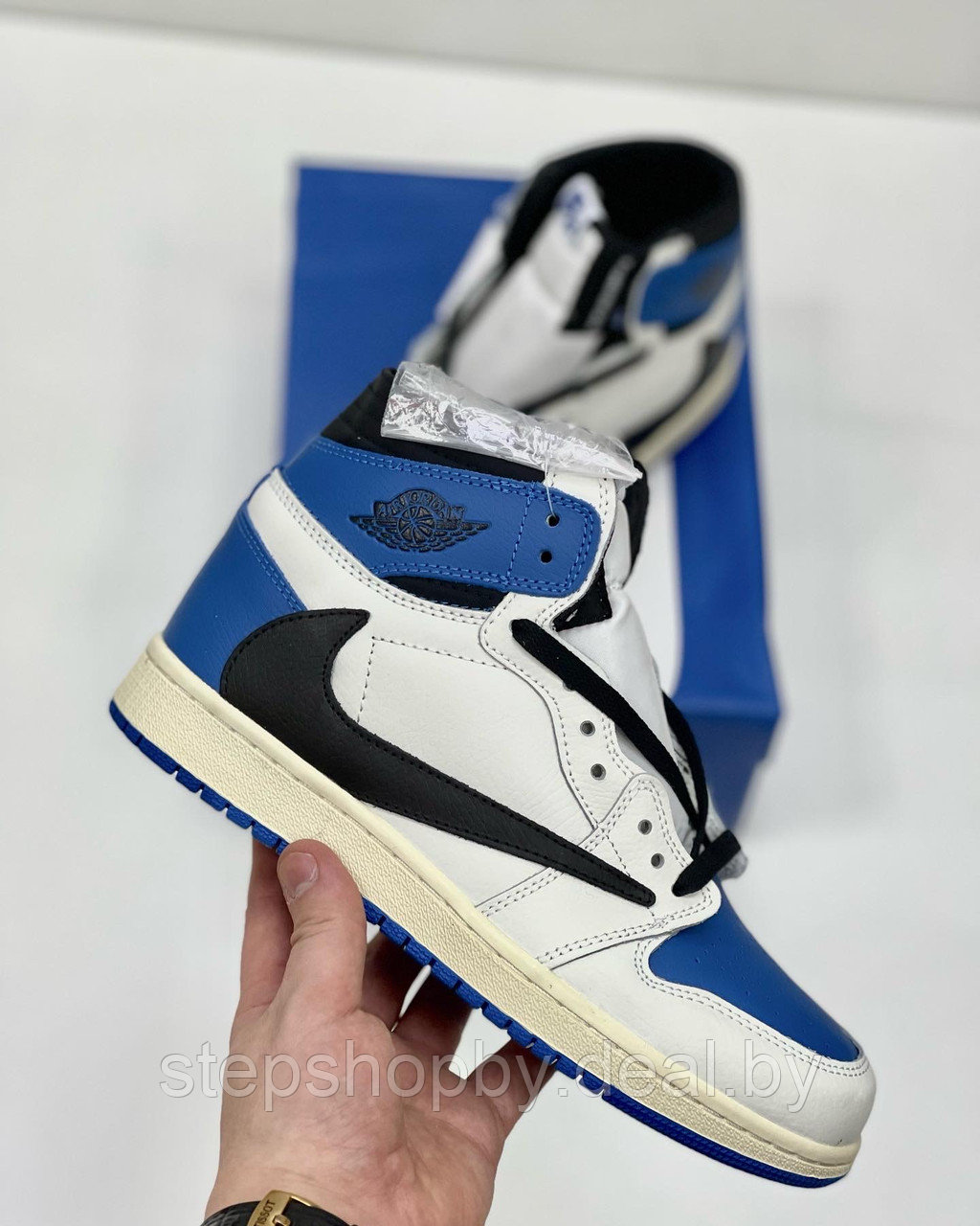 Кроссовки Nike Air Jordan 1 Retro High Military Blue x Travis Scott x Fragment design размер 41 - фото 1 - id-p177710862