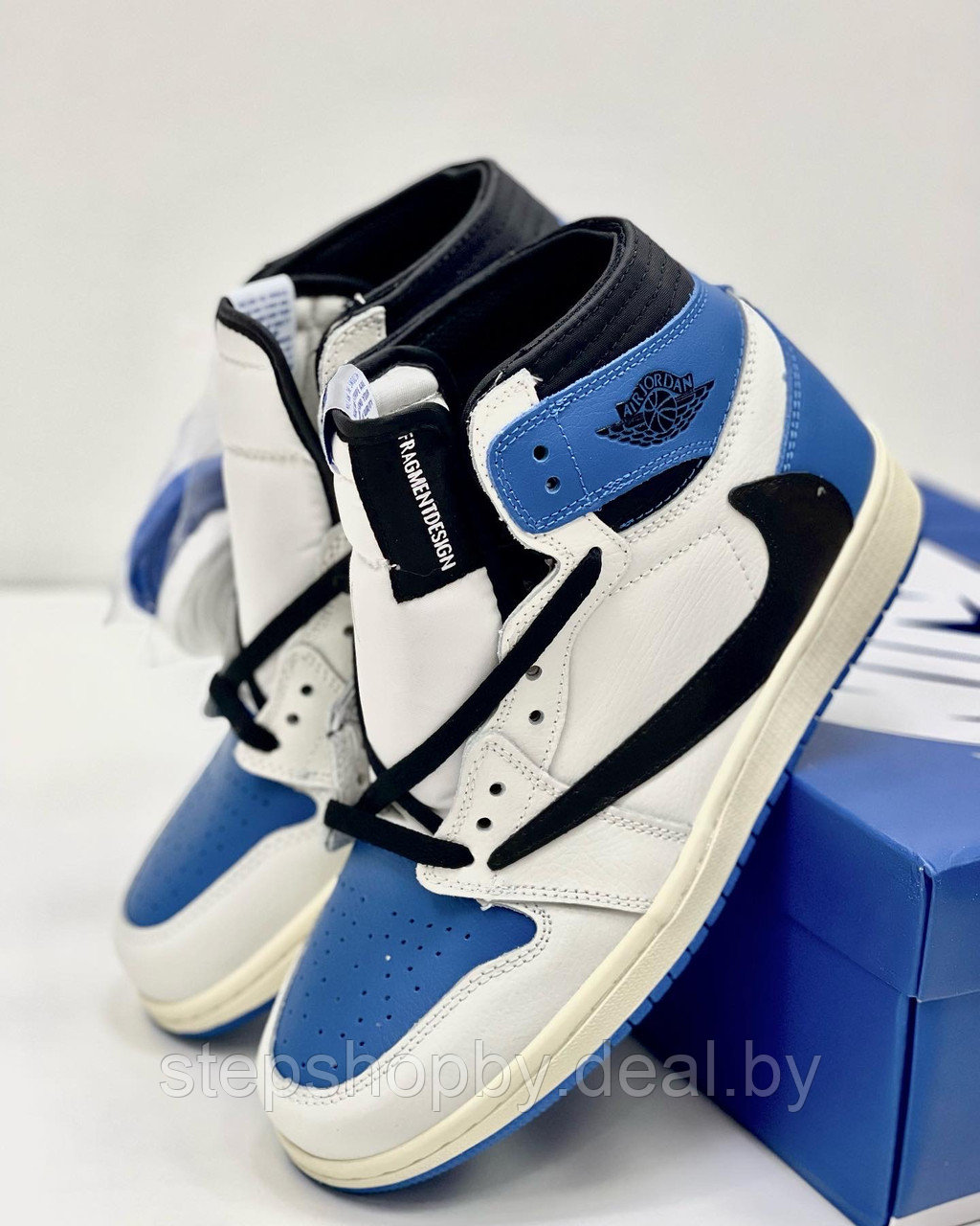 Кроссовки Nike Air Jordan 1 Retro High Military Blue x Travis Scott x Fragment design размер 41 - фото 2 - id-p177710862