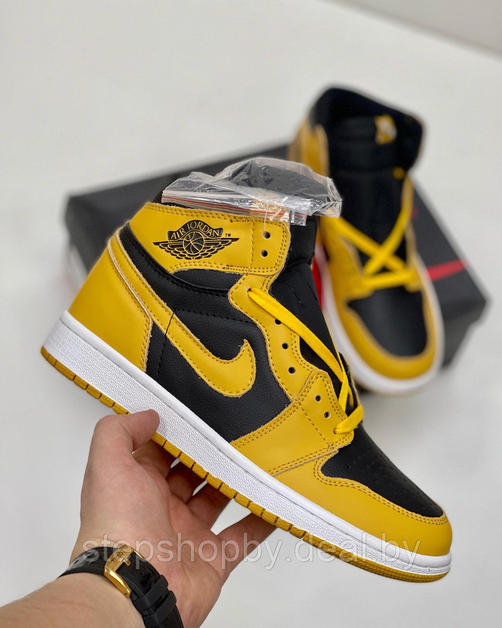 Кроссовки Nike Air Jordan 1 High Pollen размер 41 - фото 1 - id-p177712762