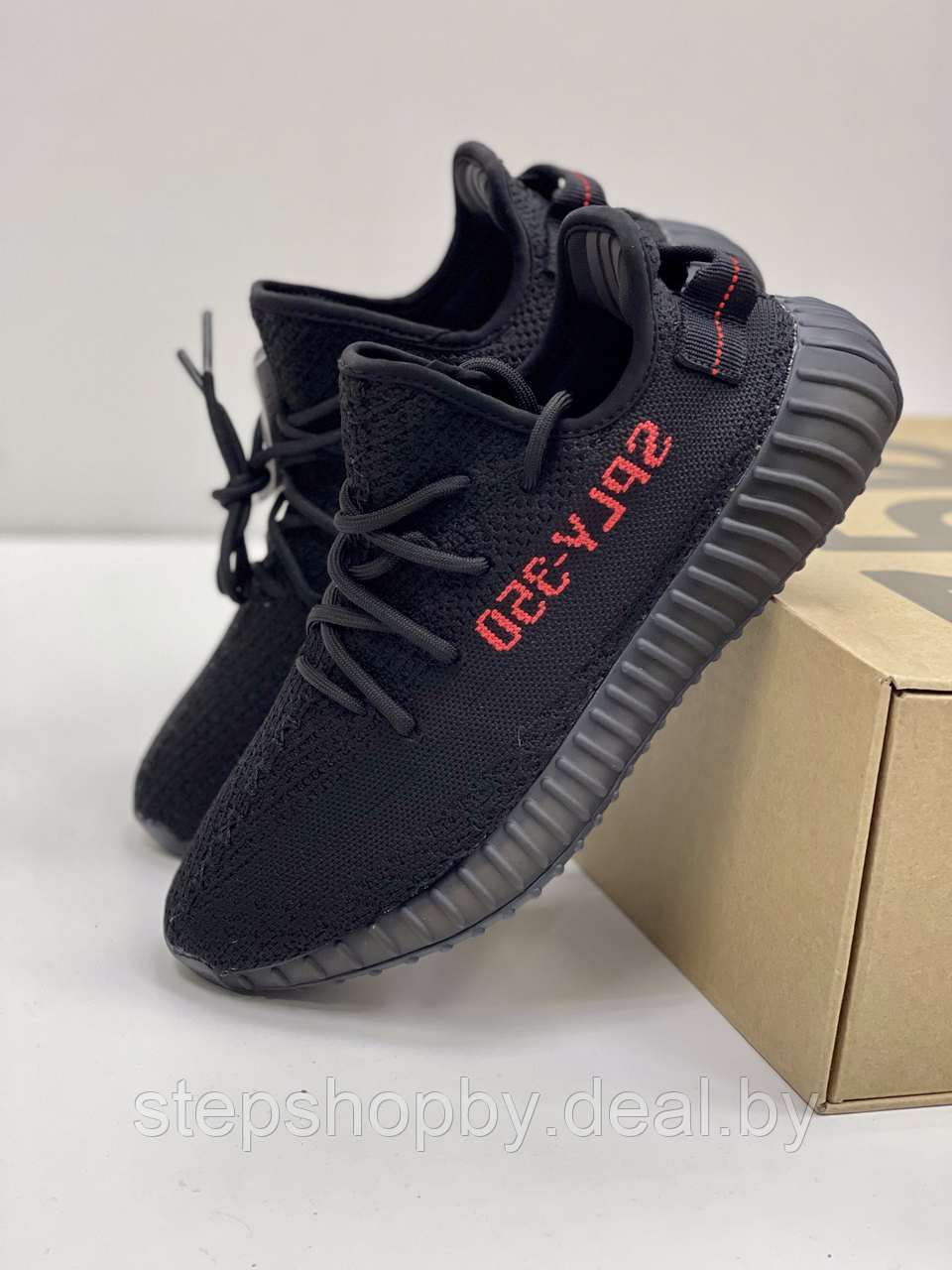 Adidas Yeezy Boost 350 V2 Core Black Red 'Bred' - фото 2 - id-p177723571