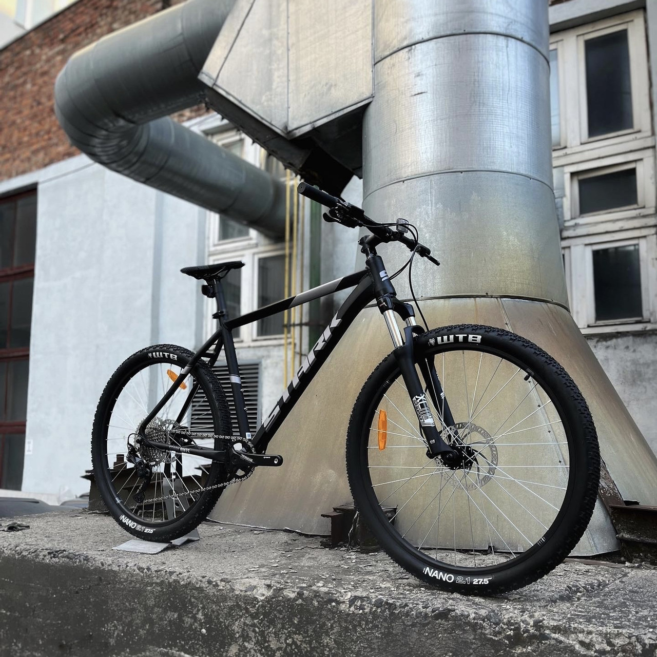 Велосипед Stark Armer 27.6 HD  черный/серый