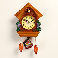 Часы настенные, серия: Маятник, с зайчиком "Виноградная лоза", 28 х 19 см,микс
