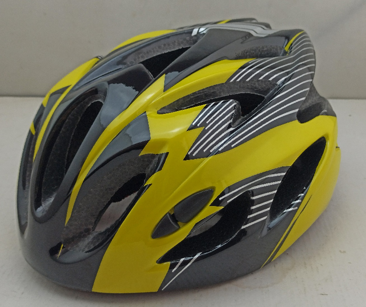 Велошлем Stels FSD-HL057 желто-черный, 52-56 см - фото 1 - id-p177779254