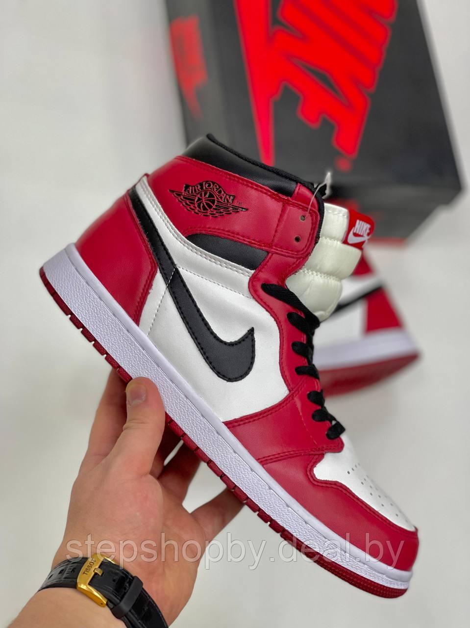 Кроссовки Nike Air Jordan 1 Mid Red White Размер - фото 1 - id-p178099861