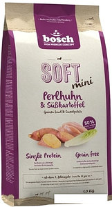 Сухой корм для собак Bosch Soft Mini Guinea Fowl & Sweetpotato 2.5 кг