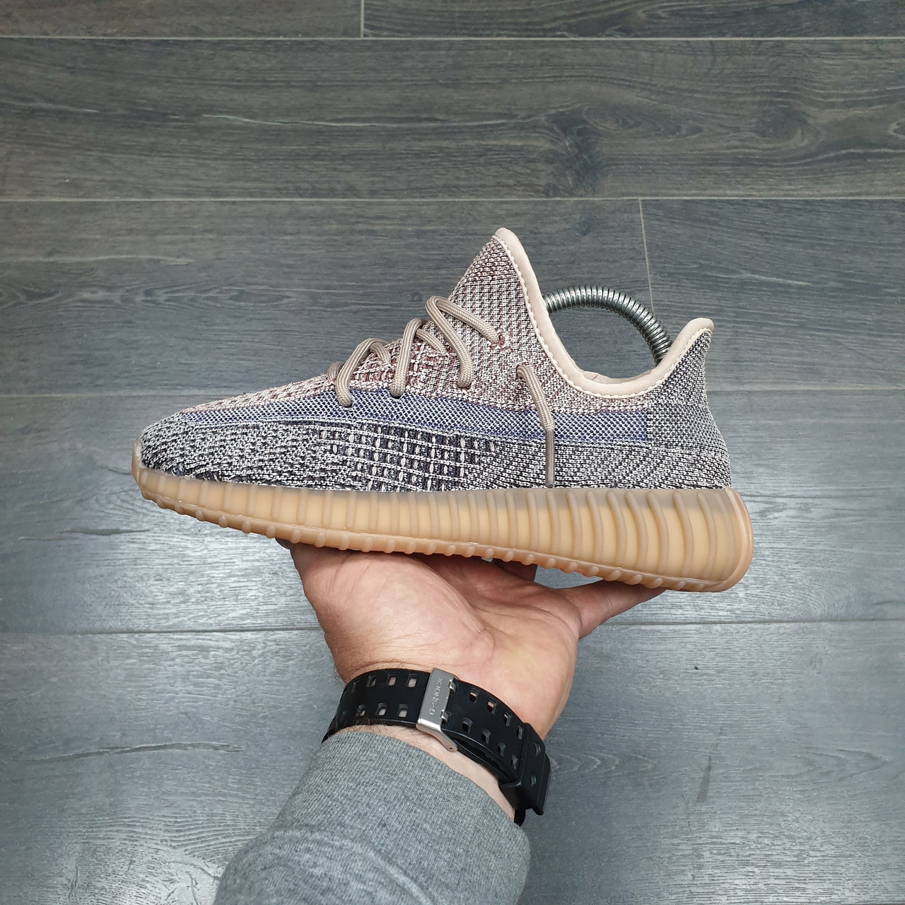 Кроссовки Adidas Yeezy Boost 350 V2 Fade