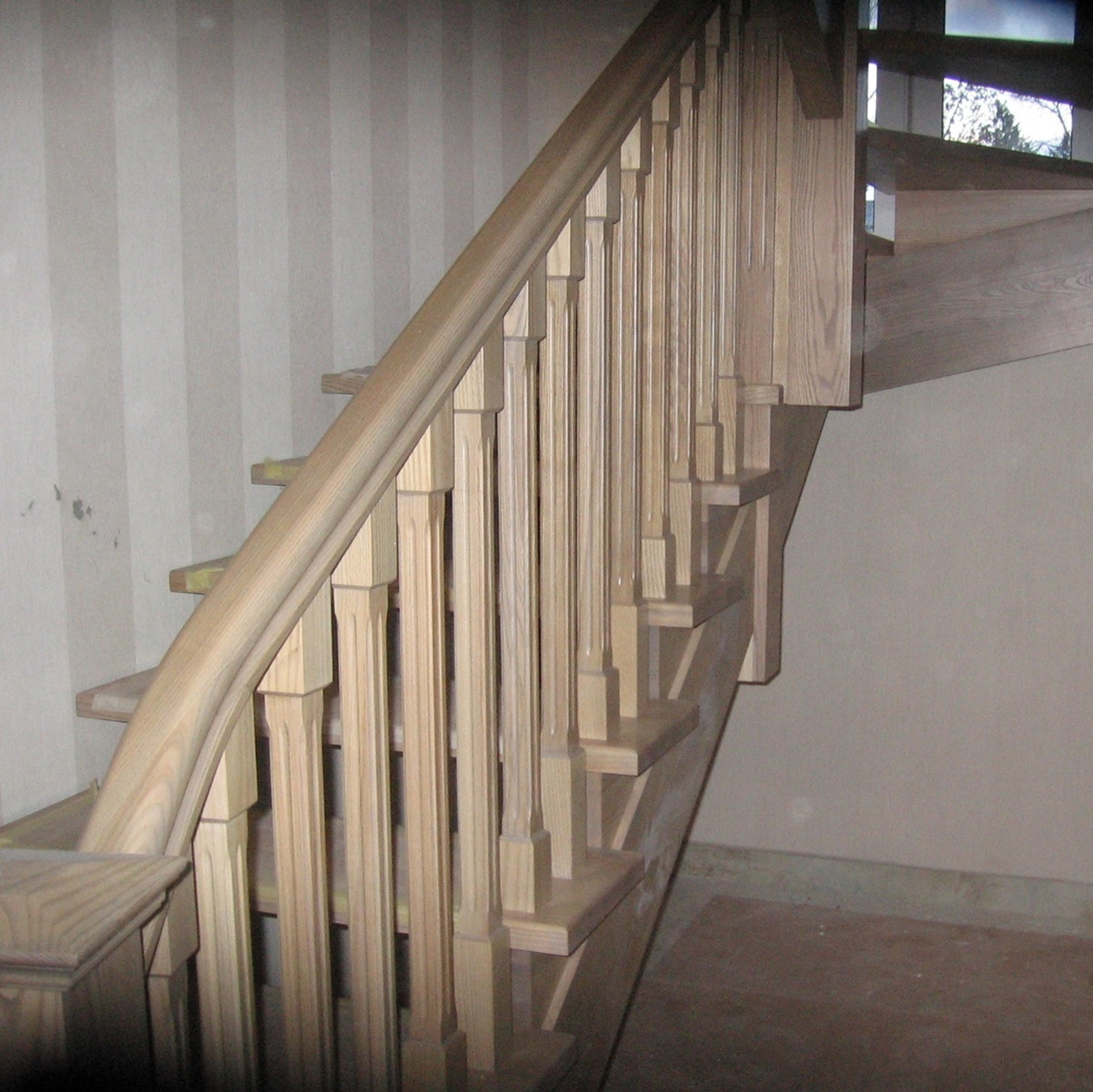 Изготовление лестниц из массива ясеня - фото 4 - id-p22377566