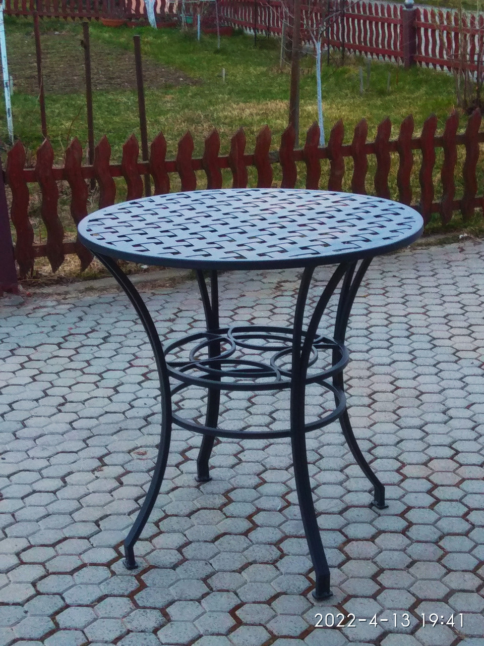 Круглый кованый стол для сада №3 - фото 1 - id-p178696952