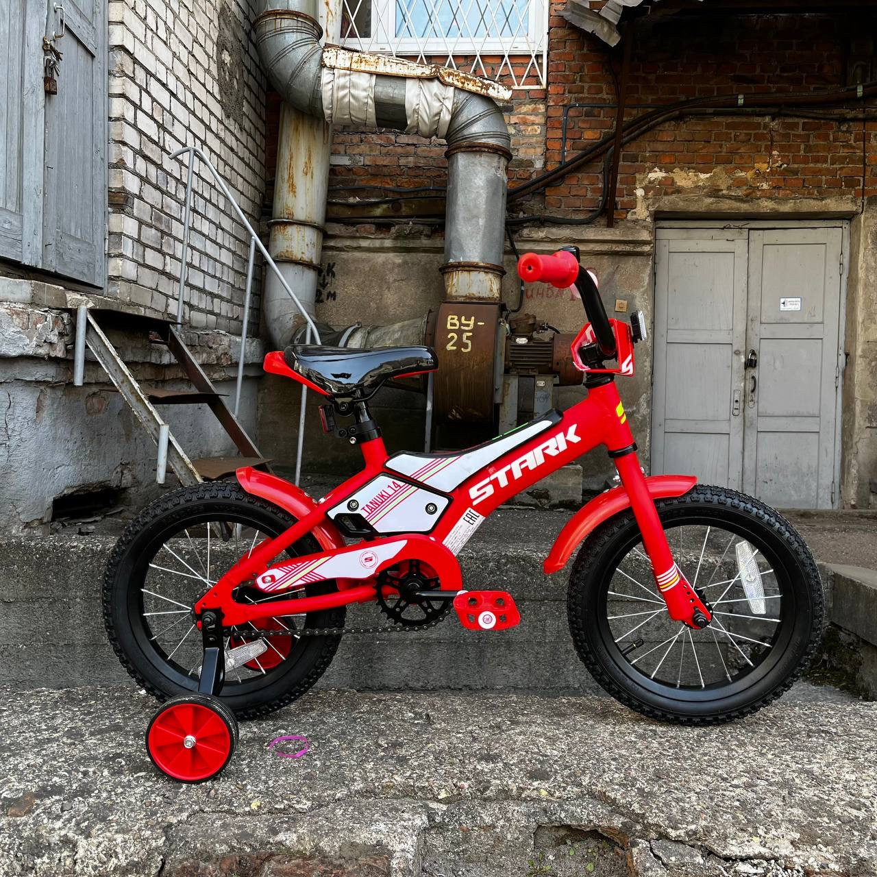 Stark Tanuki 14" Boy красный/белый