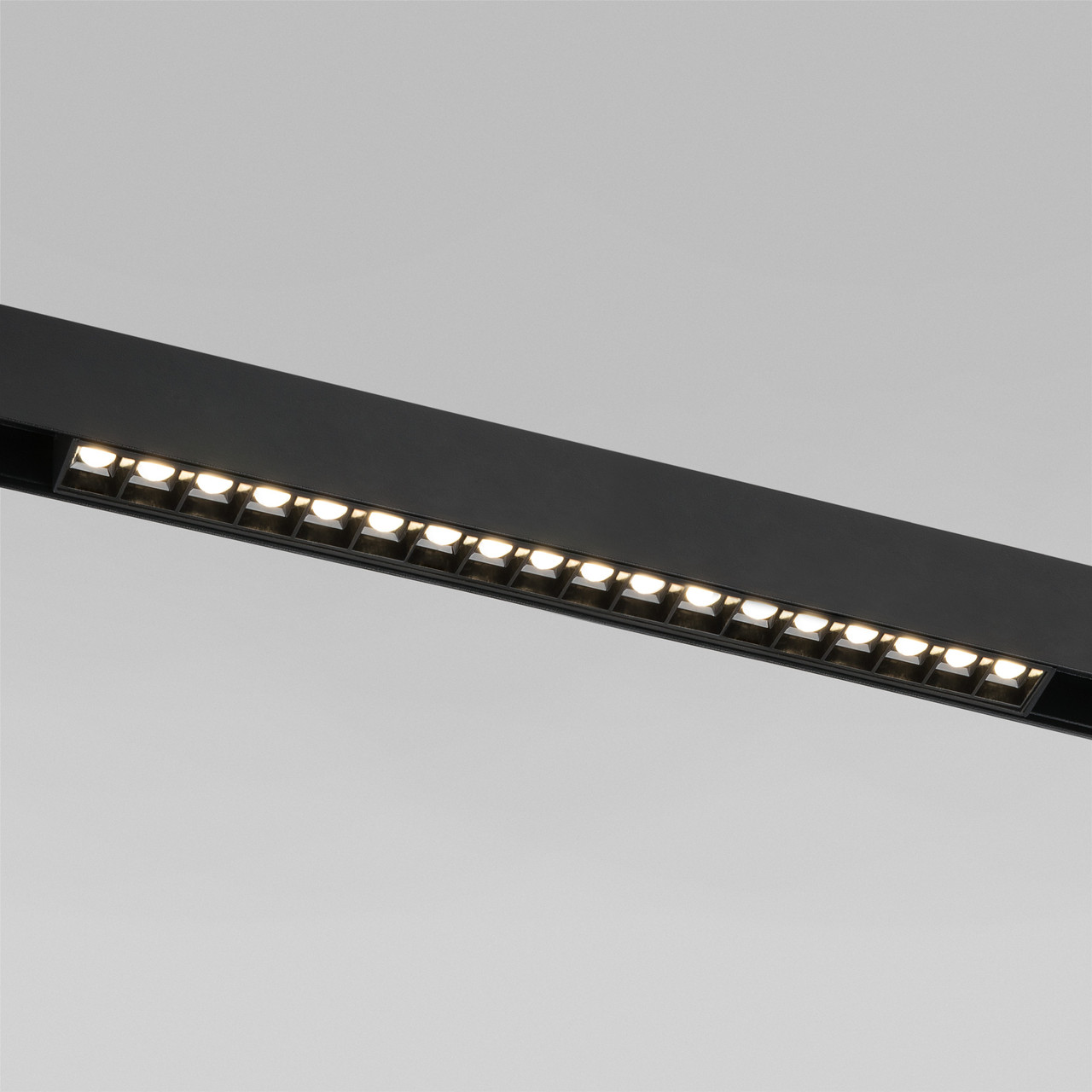 Трековый светильник Slim Magnetic SL03 18W 4200K черный Elektrostandard 85006/01