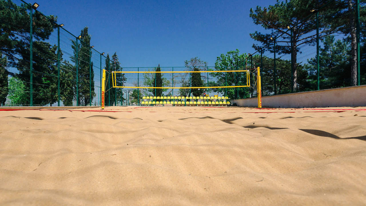 Песок для засыпки спортивных и детских площадок чистый белый мытый мелкий как речной, мешок ~ 25 кг - фото 6 - id-p179007863