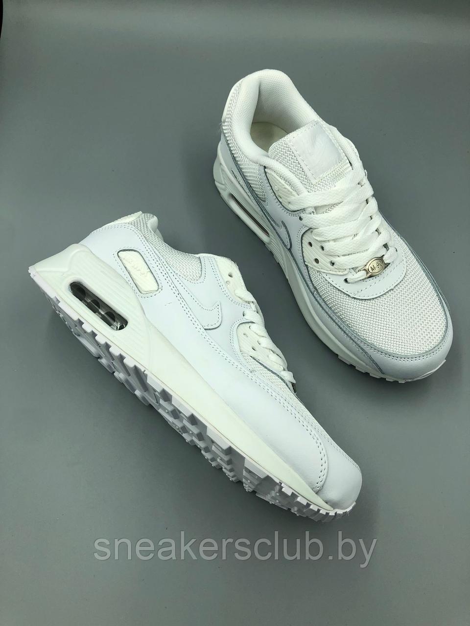 Кроссовки женские / подростковые белые Nike Air Max 90 - фото 3 - id-p179114403