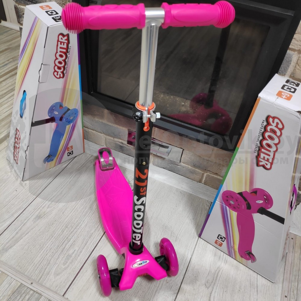 Самокат Scooter 21st Maxi (ОРИГИНАЛ) 4-х колесный, регулируемая ручка, до 60 кг со светящимися колесами от 5 - фото 8 - id-p179624759