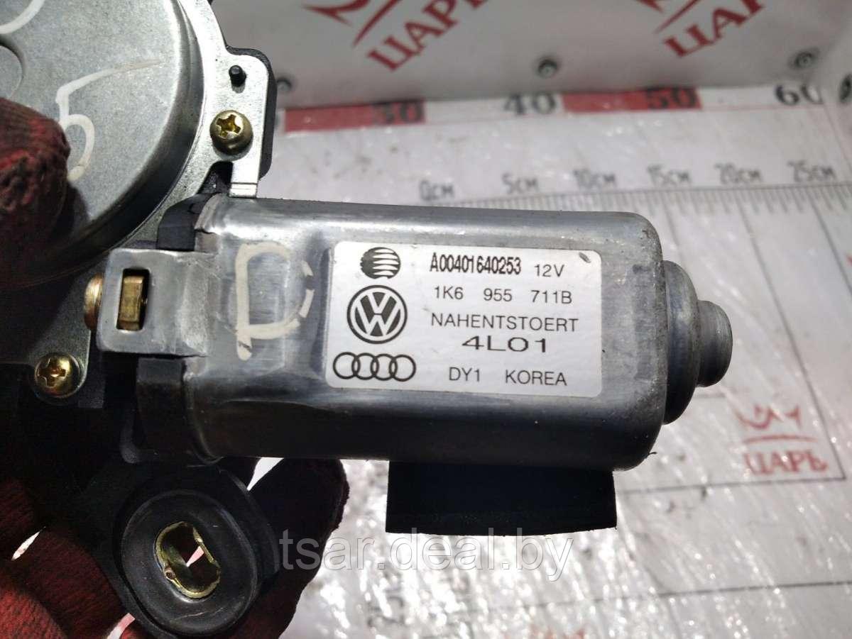 Моторчик заднего стеклоочистителя (дворника) Volkswagen Golf 5 (1K6955711B) - фото 4 - id-p179675644