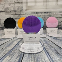Вибрирующая силиконовая щетка для нежной очистки кожи лица Foreo LUNA mini 2 Фиолетовая