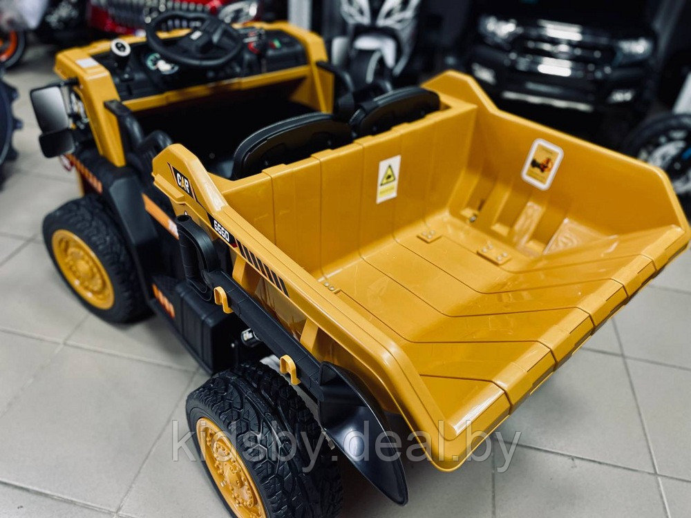 Детский электромобиль RiverToys C444CC (желтый) двухместный - фото 5 - id-p178843498