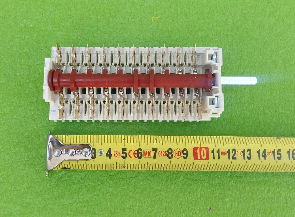 Переключатель для духовки и электроплиты, Dreefs 19HE-016, Ariston, Indesit C00084790 (РАЗБОРКА) - фото 2 - id-p179979337