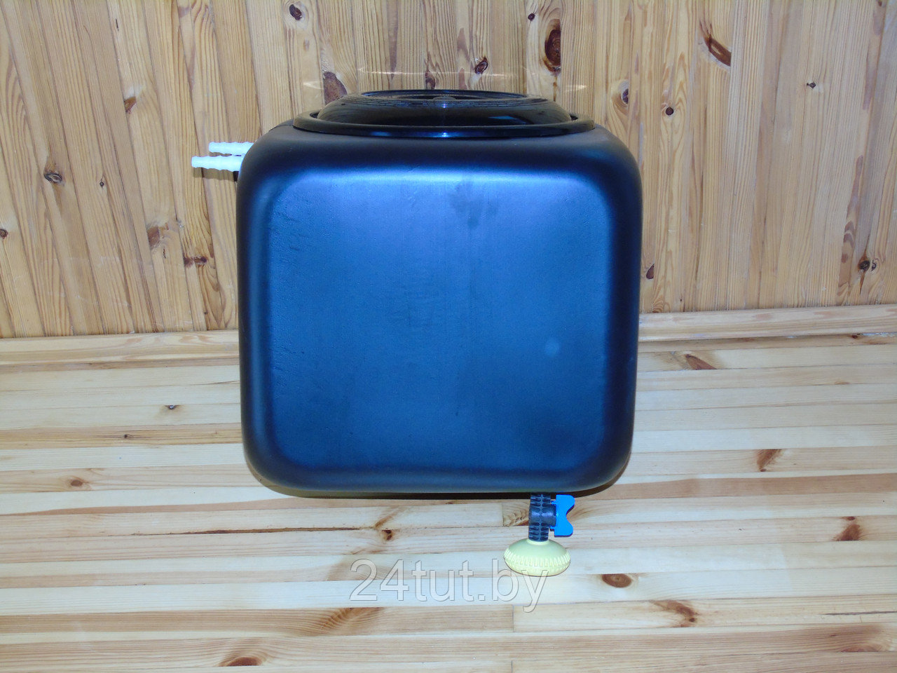 Бак для душа " Альтернатива" 100 л с пластиковым шаровым краном (голубой) - фото 1 - id-p180085687