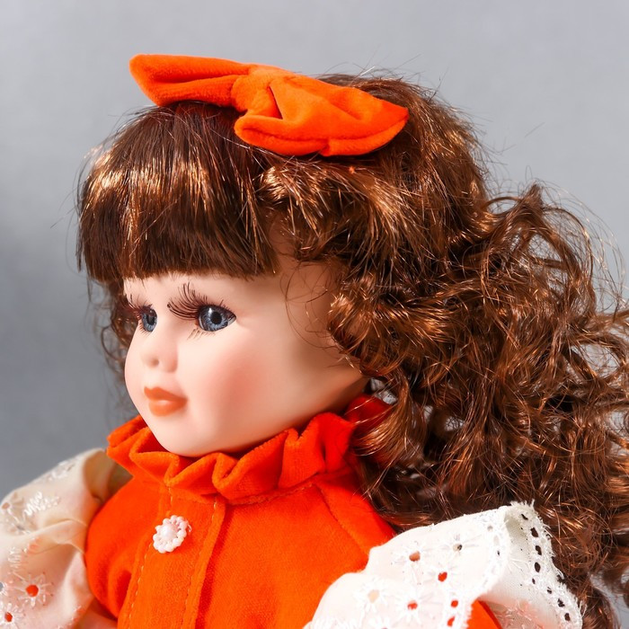 Кукла коллекционная керамика "Агата в ярко-оранжевом платье и банте, с рюшами" 30 см - фото 3 - id-p180240060