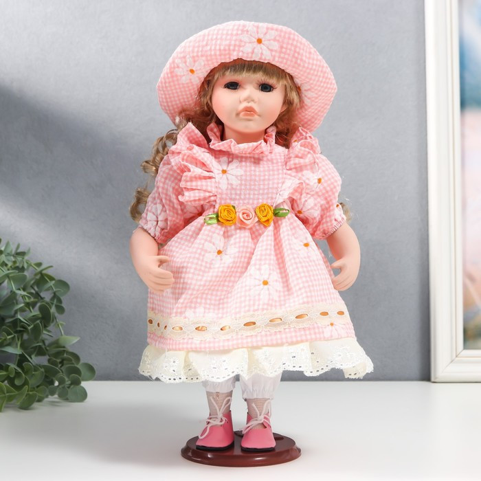 Кукла коллекционная керамика "Маша в розовом платье в клетку с ромашками, в шляпке" 30 см - фото 1 - id-p180240068