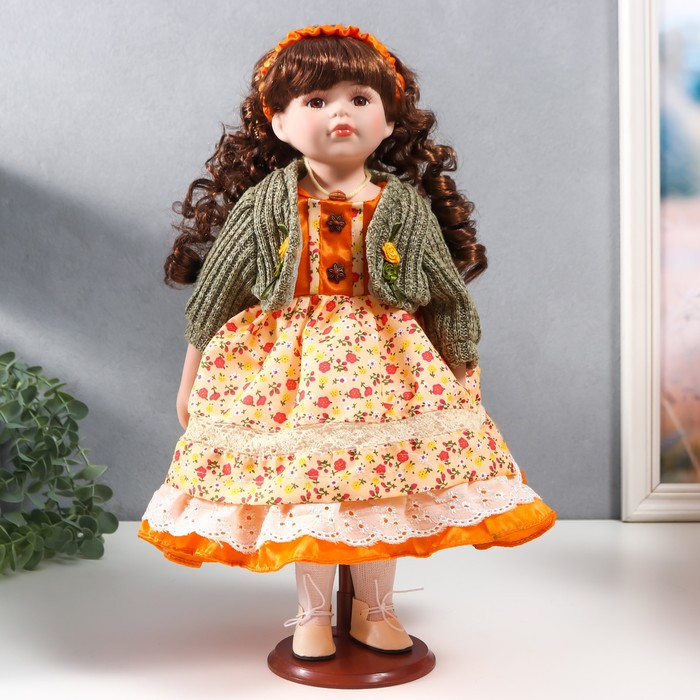 Кукла коллекционная керамика "Вера в платье с мелкими цветами и зелёном джемпере" 40 см - фото 1 - id-p180240072