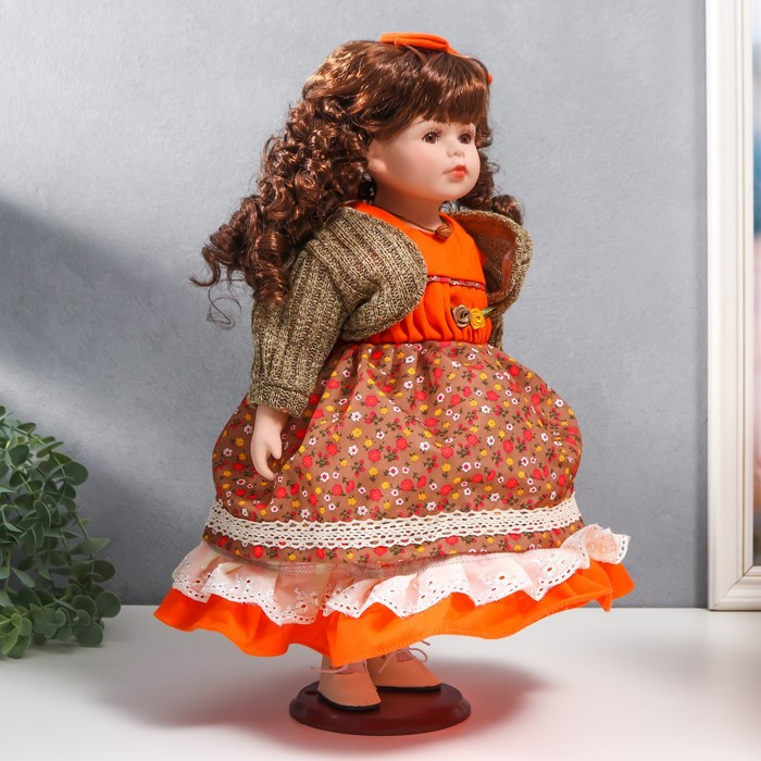 Кукла коллекционная керамика "Вера в платье с мелкими цветами и горчичном джемпере" 40 см - фото 2 - id-p180240073