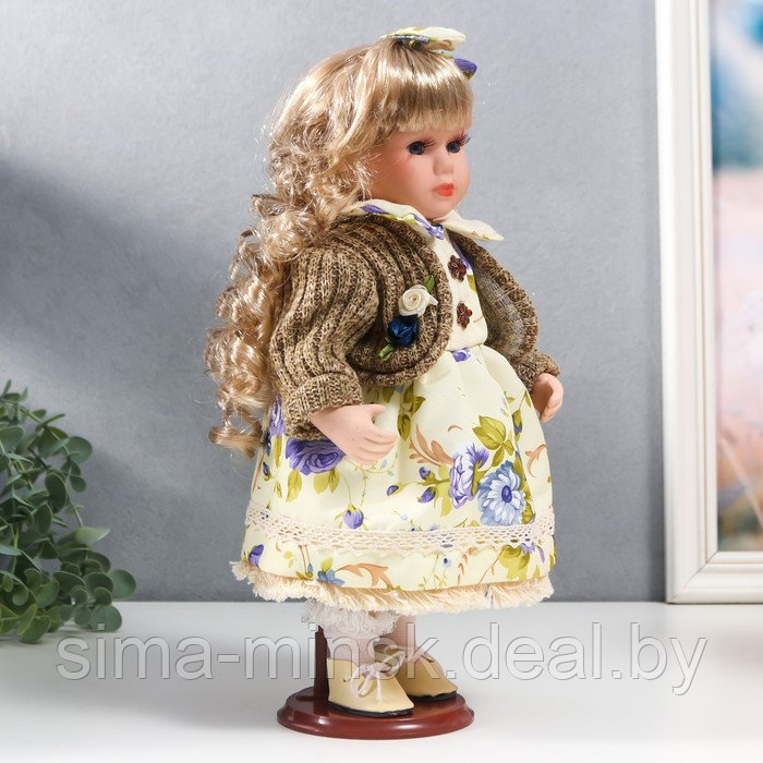 Кукла коллекционная керамика "Танечка в платье с цветами, в бежевом джемпере" 30 см - фото 2 - id-p180254708