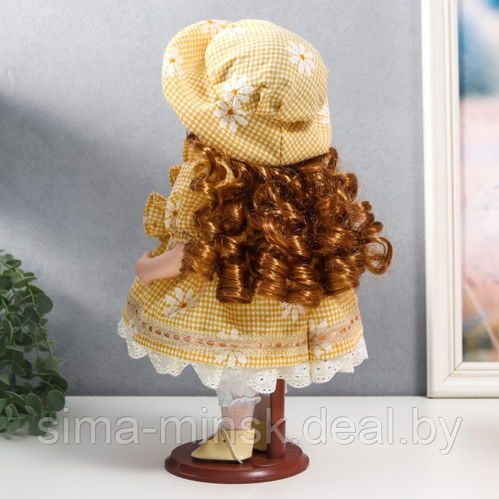Кукла коллекционная керамика "Маша в жёлтом платье в клетку с ромашками, в шляпке" 30 см - фото 4 - id-p180254711