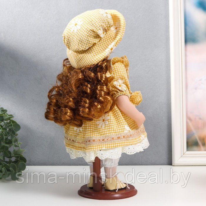 Кукла коллекционная керамика "Маша в жёлтом платье в клетку с ромашками, в шляпке" 30 см - фото 5 - id-p180254711