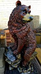 Садовая скульптура медведя
