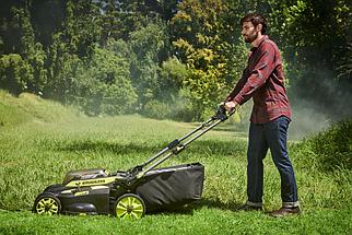 Газонокосилка аккумуляторная самоходная Ryobi RY36LMX51A-160, фото 3