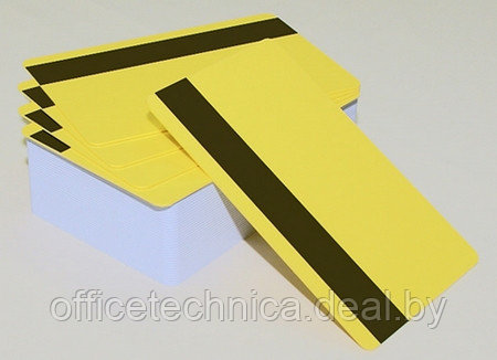 Пластиковые карты желтые LoCo, тонированные в массе 12421, 1уп. (500шт.) - фото 1 - id-p133923001