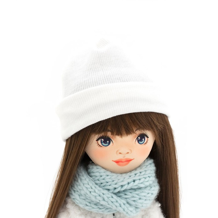 Мягкая кукла Sophie «В белой шубке», 32 см - фото 4 - id-p180502123