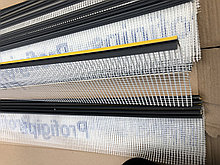 Оконный профиль ГРАФИТ примыкающий с сеткой 6 мм 3,0 метра