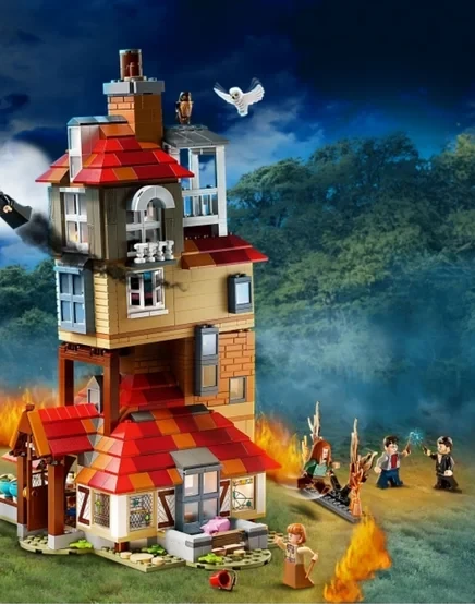 Детский конструктор Гарри поттер Нападение на Нору Lari 11572 аналог лего Lego домик замок хогвартс - фото 2 - id-p180798069