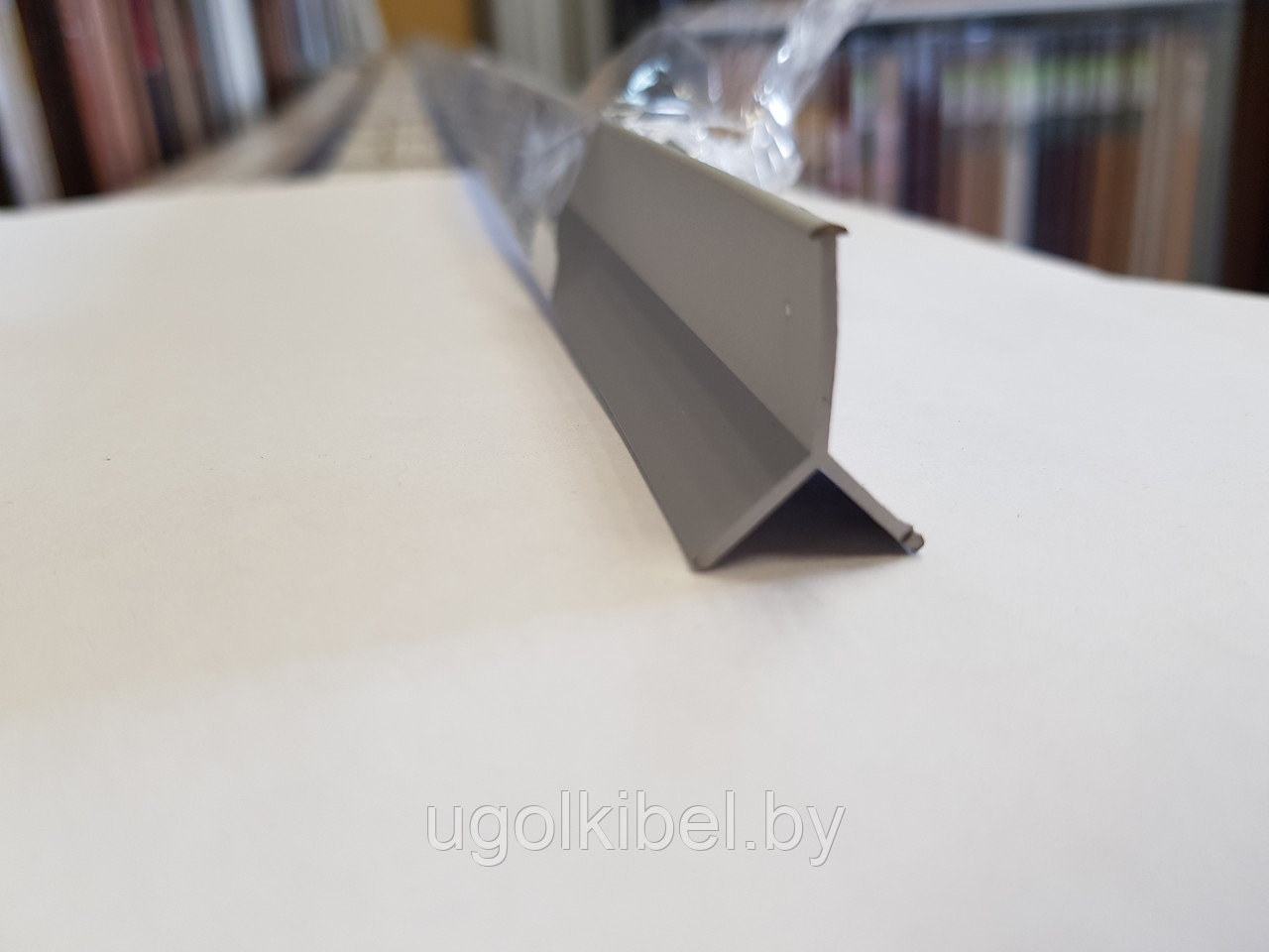 Профиль для плитки алюминиевый Мерседес, анодированное серебро матовый 270см, Италия - фото 2 - id-p180879856