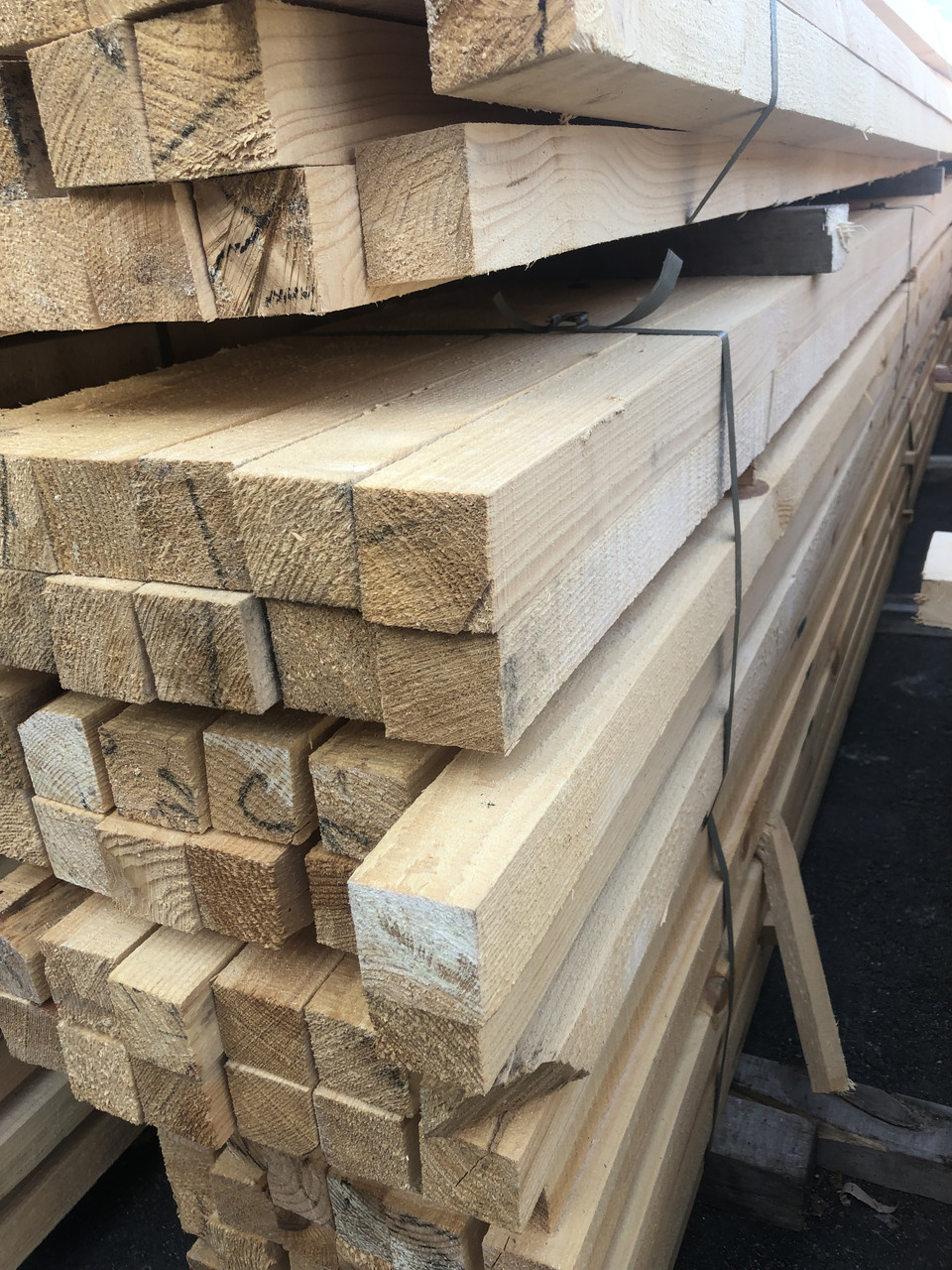 Брус 1 сорт 50х50х6000 (0,015 м3)