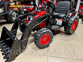 Детский электромобиль, трактор-погрузчик с прицепом RiverToys HL395 (красный)