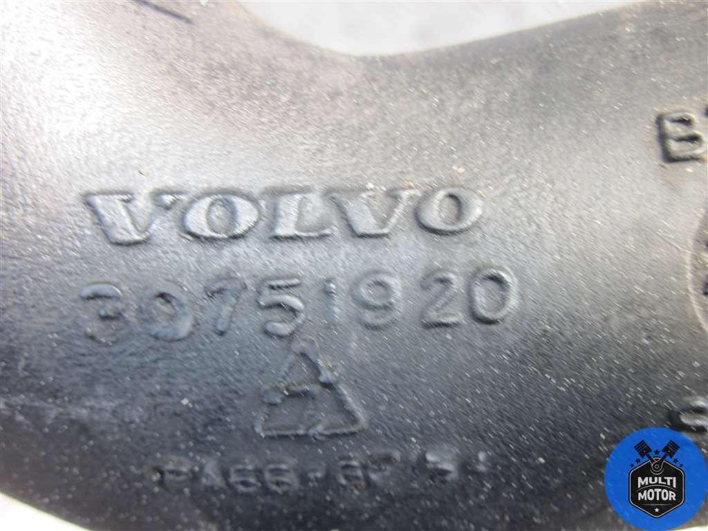 Патрубок турбины VOLVO V70 II (2000-2007) 2.4 TD D 5244 T - 163 Лс 2007 г. - фото 2 - id-p181460449