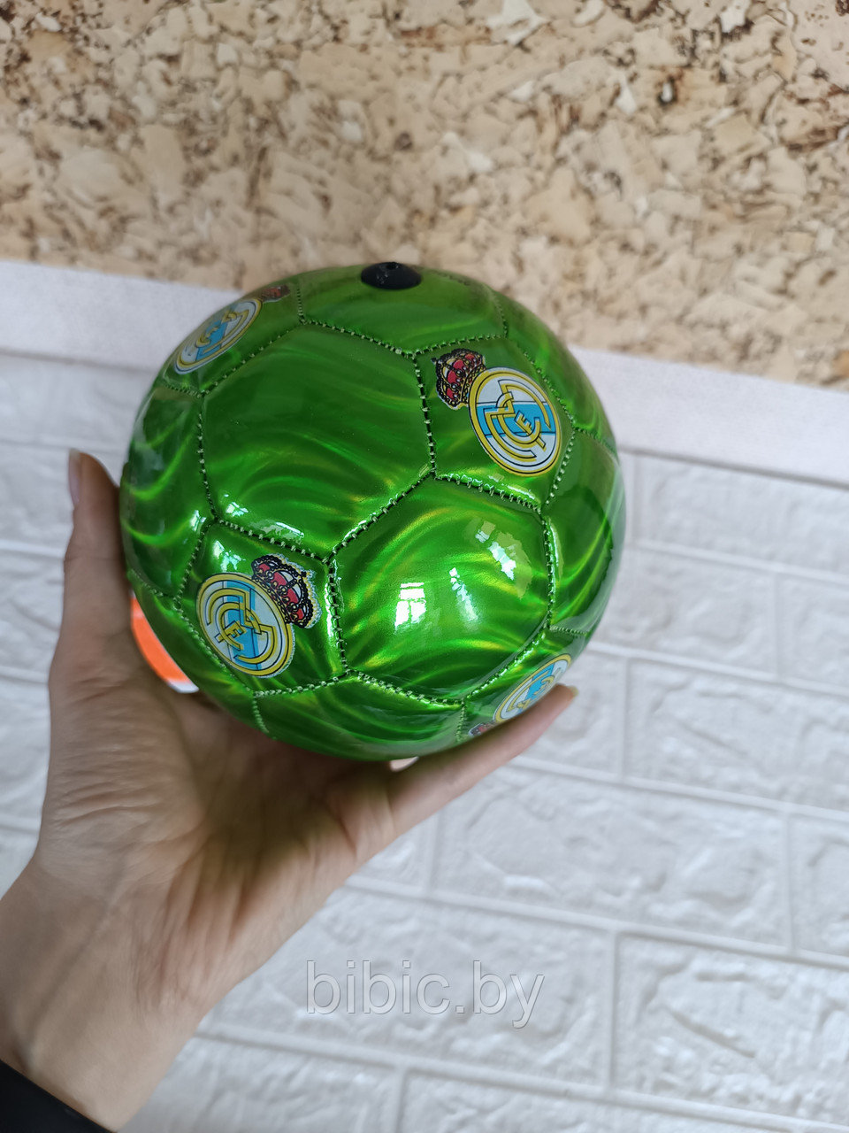 Мяч гандбольный лёгкий 15 см диаметр. Для детей на любой возраст - фото 1 - id-p181569877