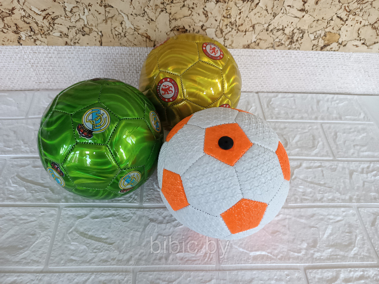 Мяч гандбольный лёгкий 15 см диаметр. Для детей на любой возраст - фото 3 - id-p181569877