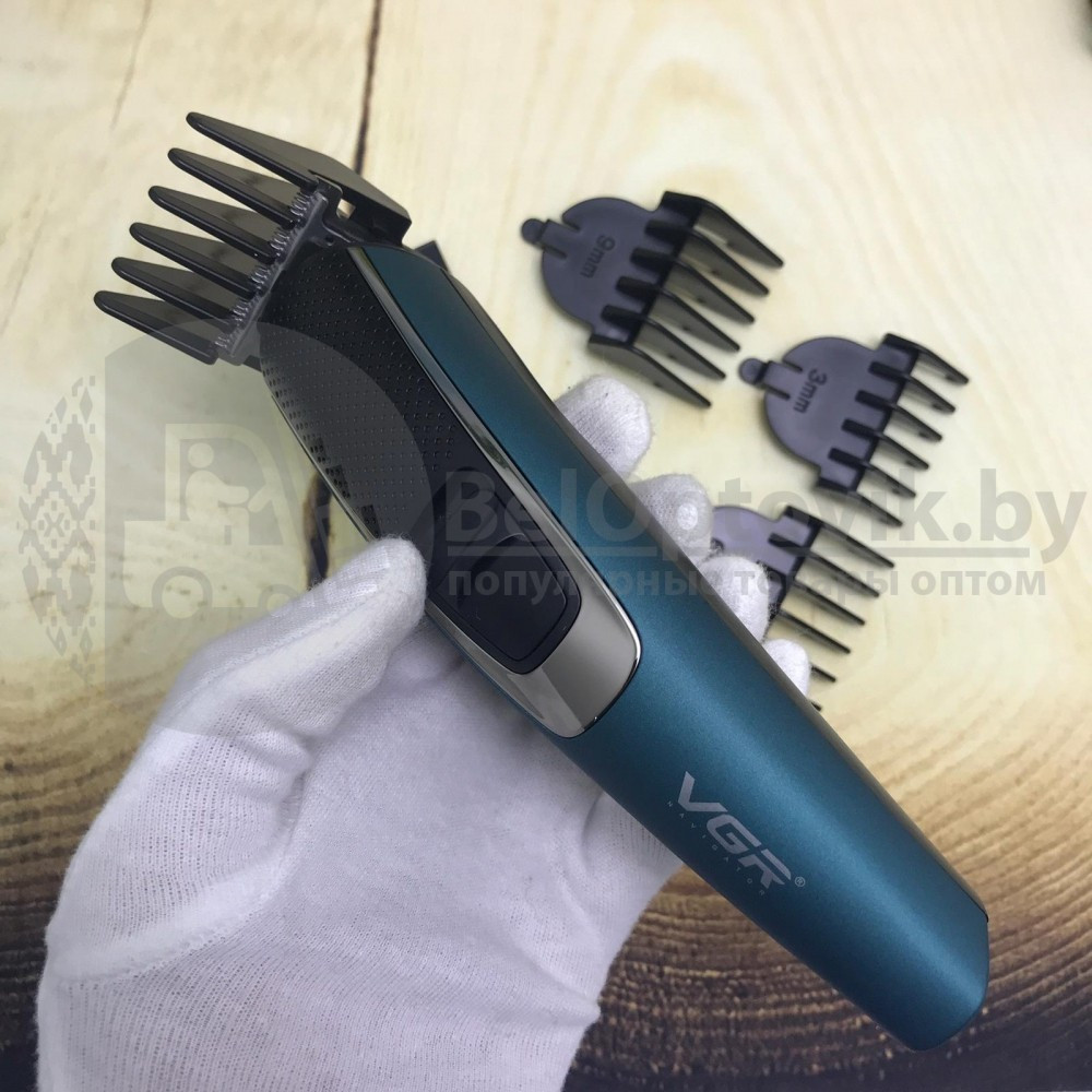 Беспроводная профессиональная машинка для стрижки волос-триммер VGR V-176 (4 сменные насадки) - фото 4 - id-p181588499