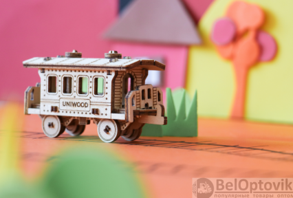 Миниатюрный деревянный конструктор Uniwood Пассажирский вагон Сборка без клея, 27 деталей