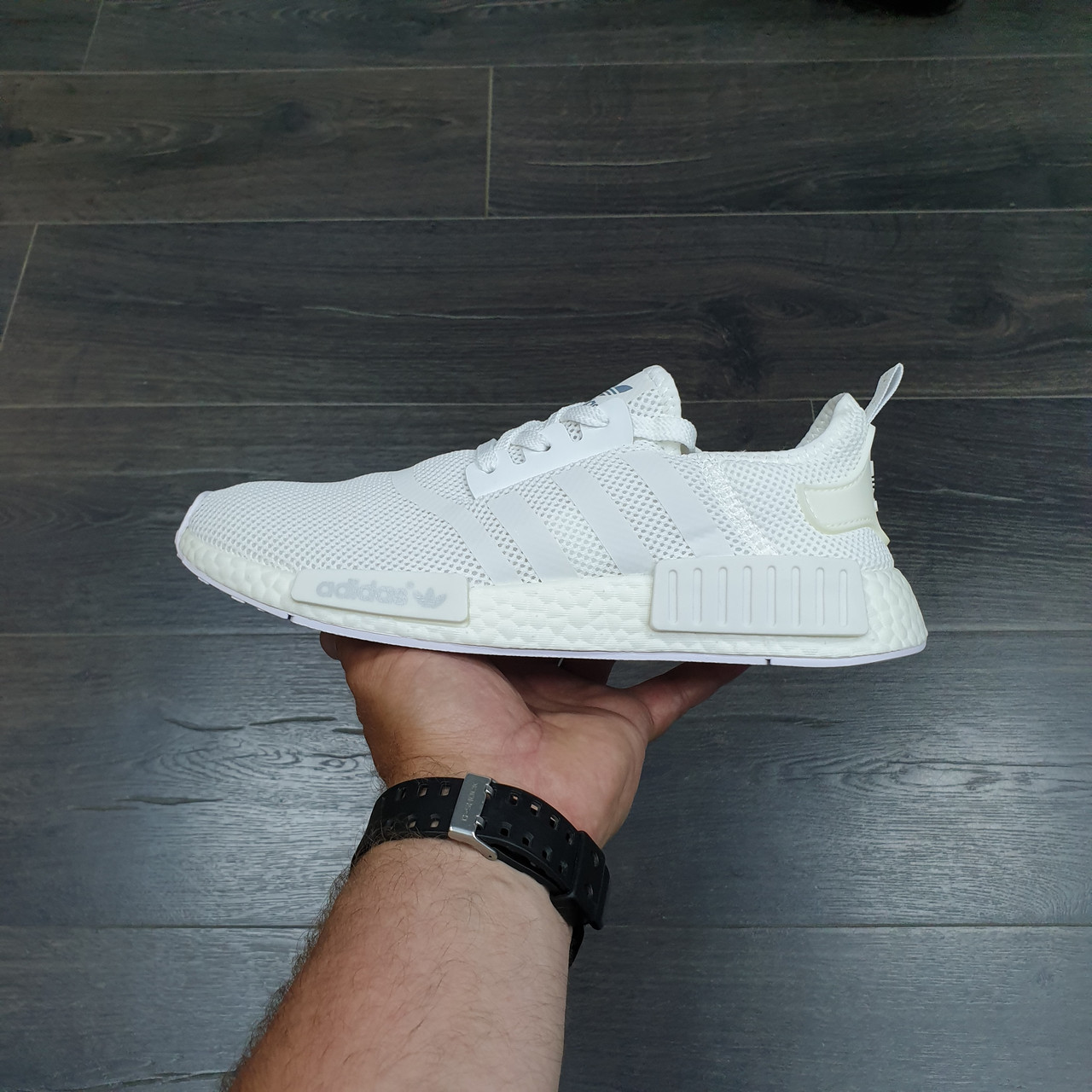 Кроссовки Adidas NMD R1 White