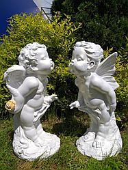 Скульптура "Ангелочки с поцелуями " Высота 52см. Бетон.