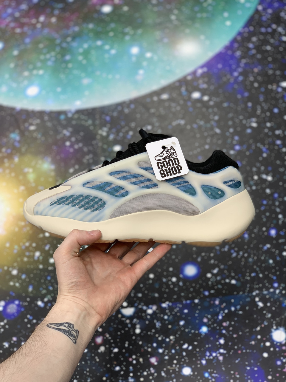 Кроссовки Adidas Yeezy Boost 700v3 White Blue