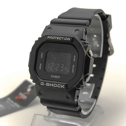 Часы электронные G-SHOCK DW-5600 (черный+белый), фото 2