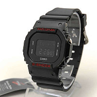 Часы электронные G-SHOCK DW-5600 (черный+красный)